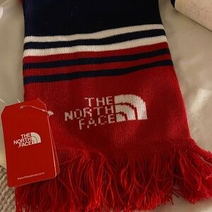 The North Face Red, White, Blue Knit Scarf with Fringe on ends NWT 2018 Olympic